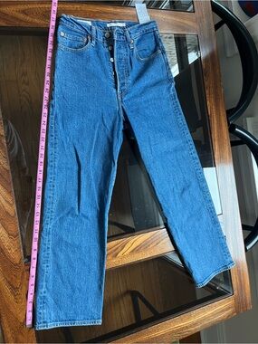 Levi's High Rise Women's Blue Denim Ribcage Jeans